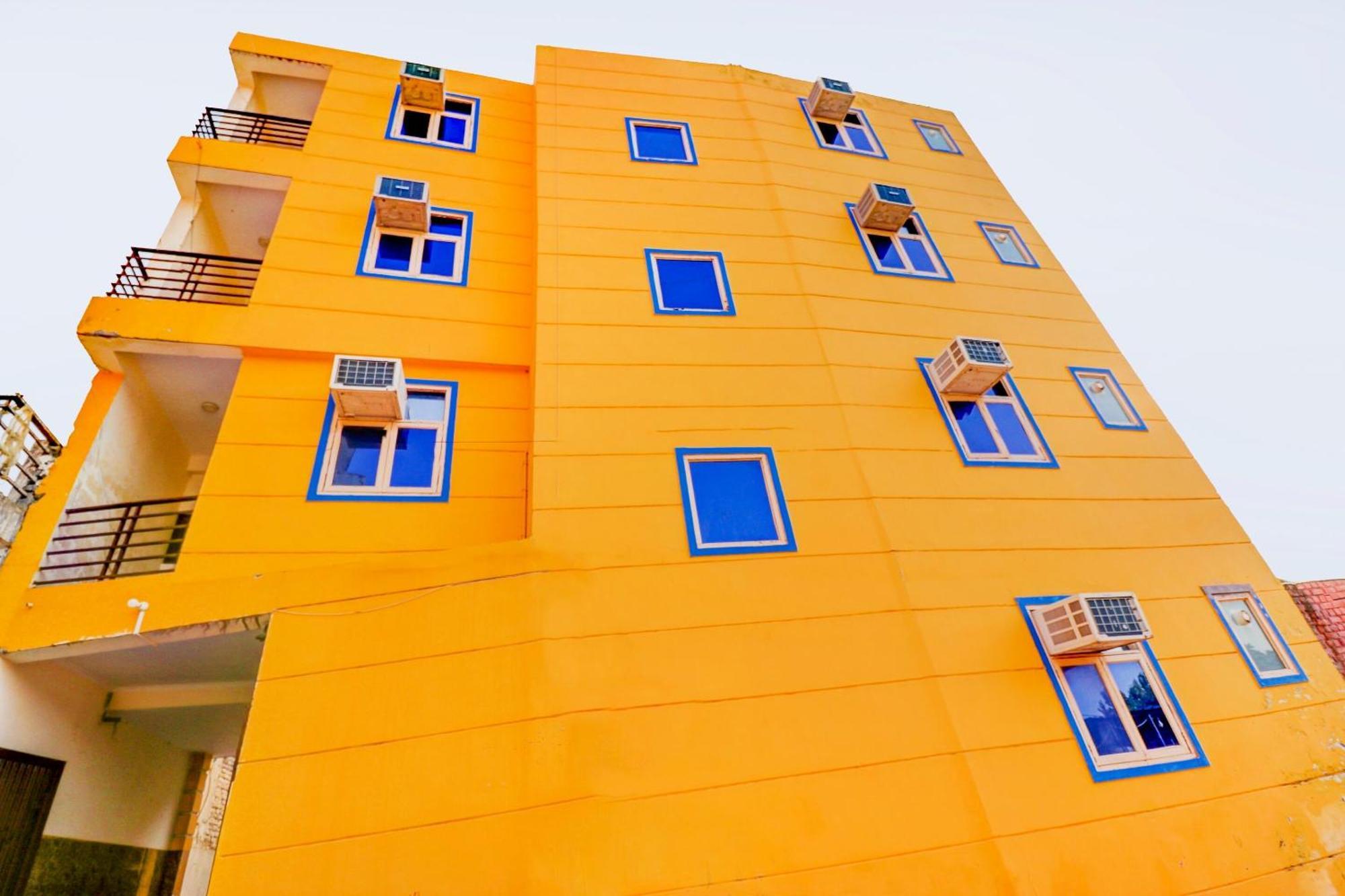 Hotel O Urban Wings New Delhi Exterior photo